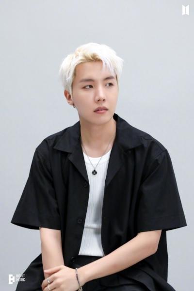 防弹少年团(BTS)成员郑号锡将于31日出演美国ABC电视台著名迎新年节目《Dick Clark&#039;s New Year&#039;s Rockin Eve》