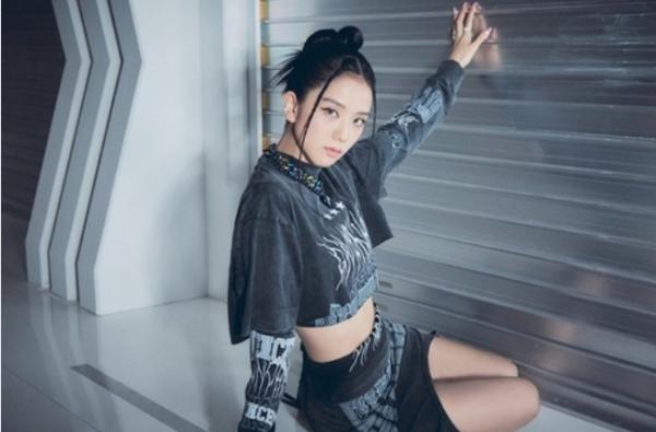 BLACKPINK成员JISOO将携个人专辑回归