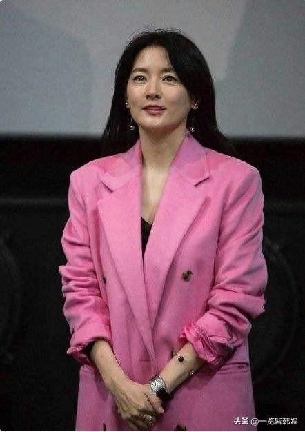 韩国多位50代女星齐回归 金喜爱李英爱出演新剧 中年仍能全面开花