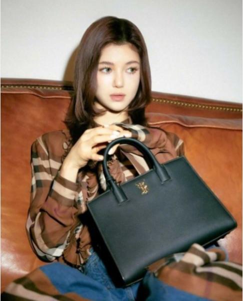 女团NewJeans成员DANIELLE被选为Burberry全球大使